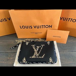 Louis Vuitton Jungle Double Zip Pochette Crossbody bag leopard monogram Lv Purse